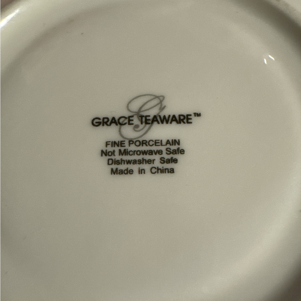 Red/White Striped Peppermint Grace Teaware Teapot set for one!(3-P) - Picture 6 of 7